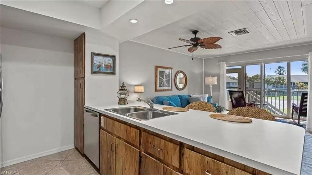 Bokeelia Condo, Pool & Fishing & Boat Dock Екстериор снимка